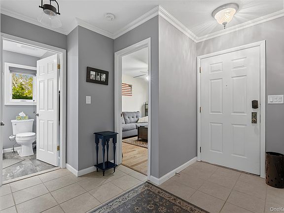 3rd image of 142 Flintlock Way #F