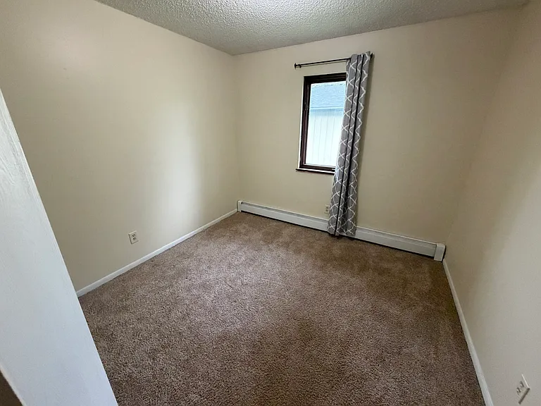 305 Cindy Dr #A — Photo 12