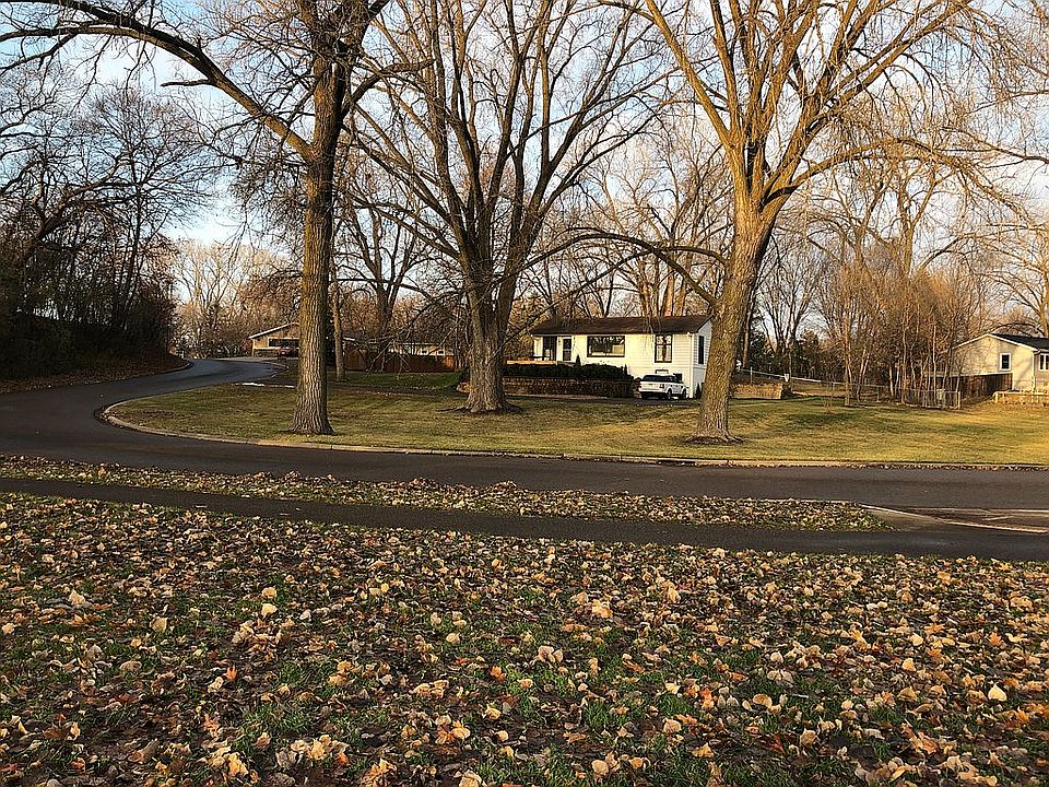 1st image of 900 Horn Dr
