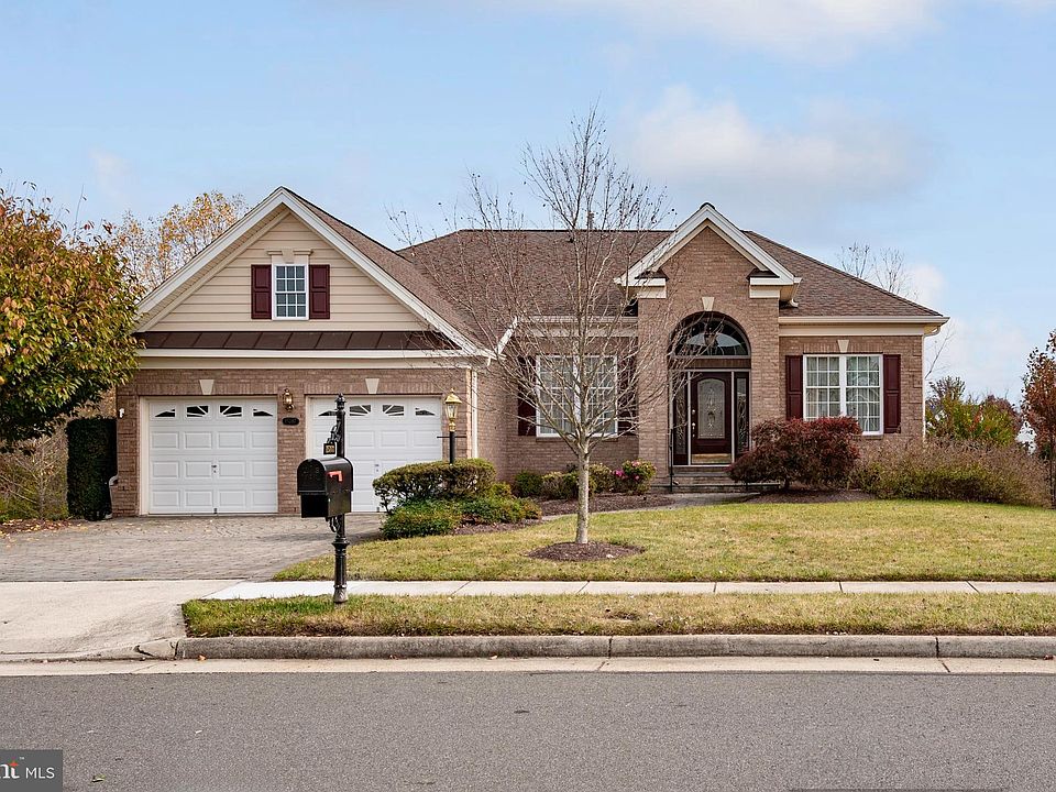 1st image of 15707 Alderbrook Dr