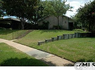 1512 Jennifer St, Richardson, TX 75082