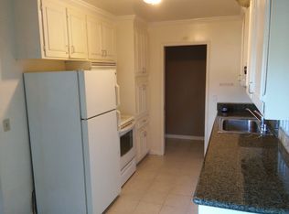 136 Carlton Ave APT 3, Los Gatos, CA 95032