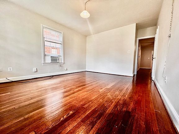 5th image of 4534 Avondale St APT 1