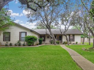 120 Grand Oak St, Hollywood Park, TX 78232