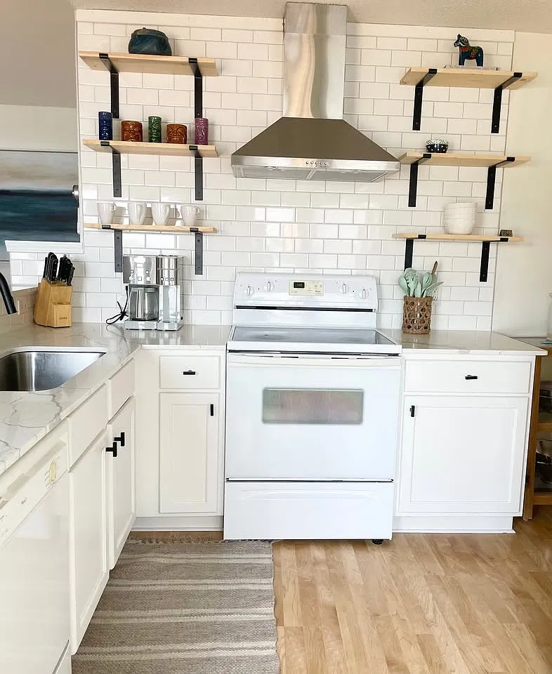 2 bed, 1125 sqft, $2,300 — Photo 2
