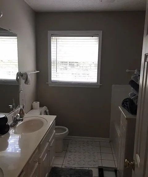 8 Drakestone Ct — Photo 5