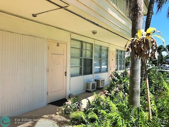 1st image of 3115 NE 28th St #10