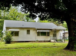 915 N Linden St, Belle Plaine, KS 67013