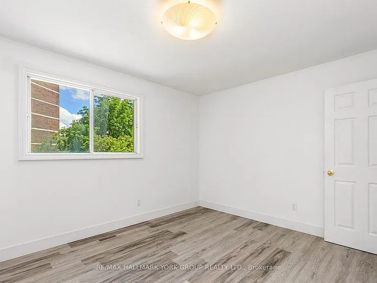 79 Maplegrove Ave — Photo 15