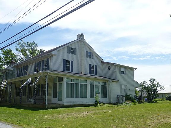 3rd image of 118-120 Main St