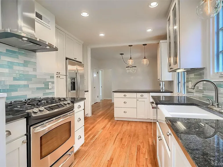 2232 S Clayton St — Photo 15