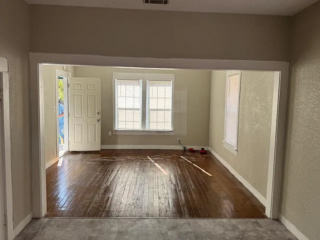 604 N Neal St — Photo 7