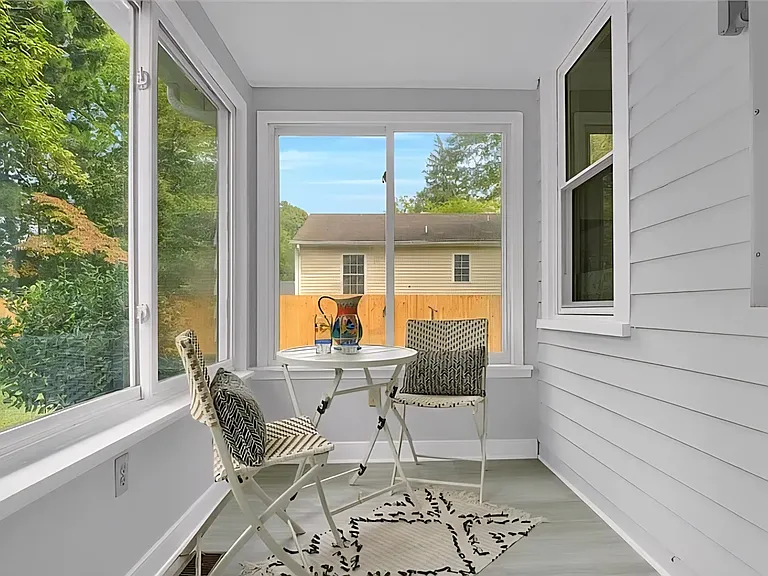 510 Highland Ave — Photo 8