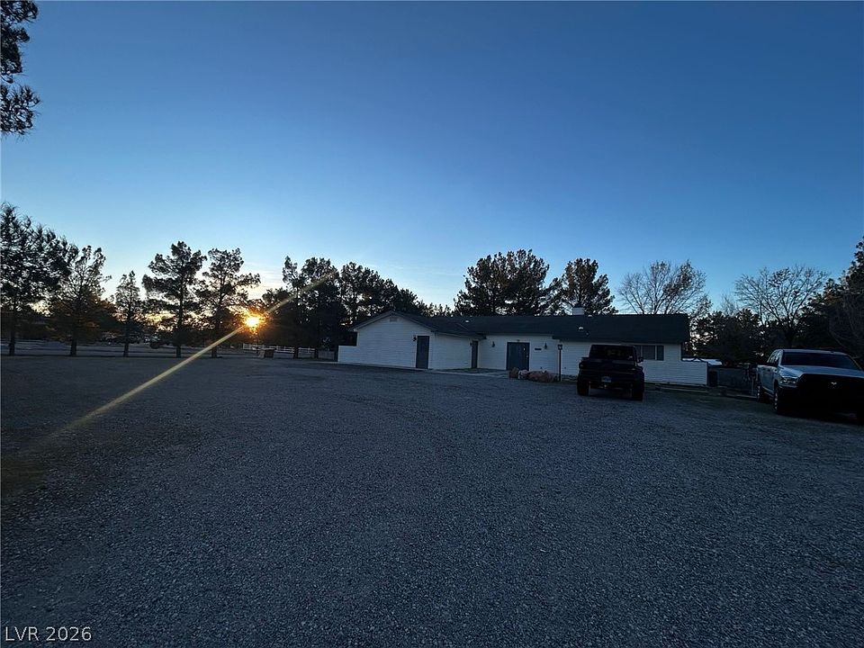 1st image of 2481 E Falcon St