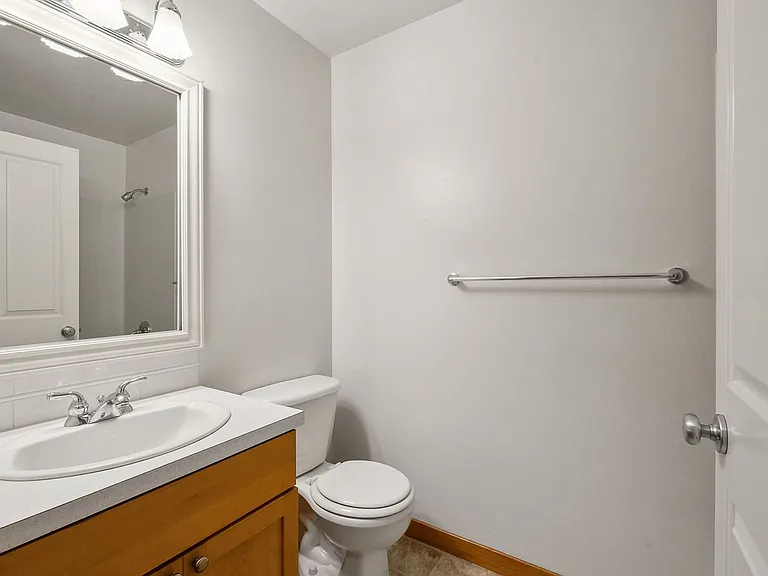 2-Bedroom Apartment for Rent at North Admiral Court - West Seattle — Photo 14