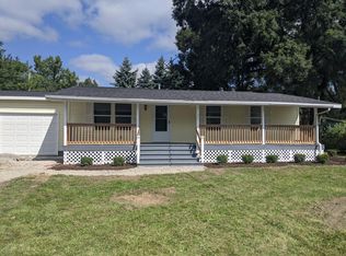 280 Pearl St, Crystal, MI 48818