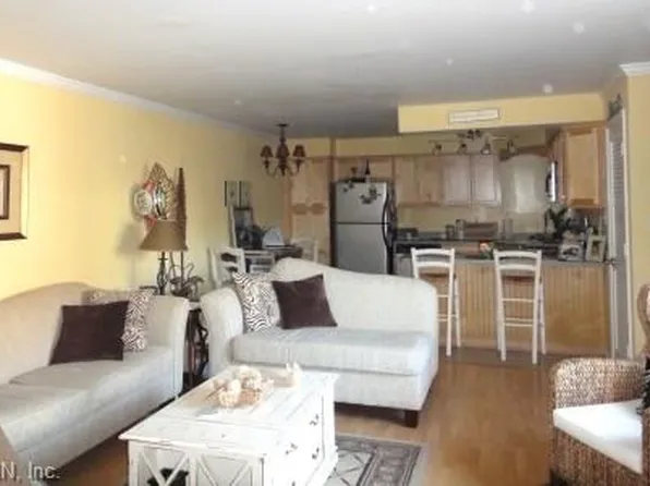 425 Marsh Duck Way, Virginia Beach, VA 23451
