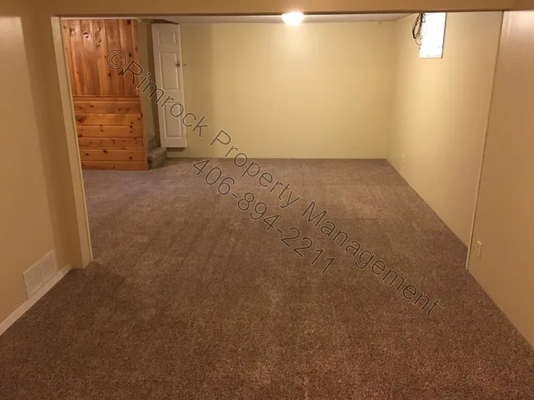 2638 Clark Ave — Photo 13