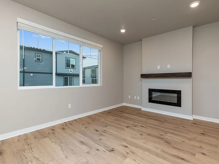 15423 Admiralty Way #B7 — Photo 3