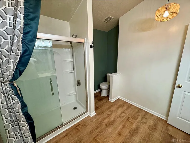 3547 Queen Victoria Ct — Photo 18