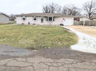 507 Whippoorwill Dr, Washington, IL 61571