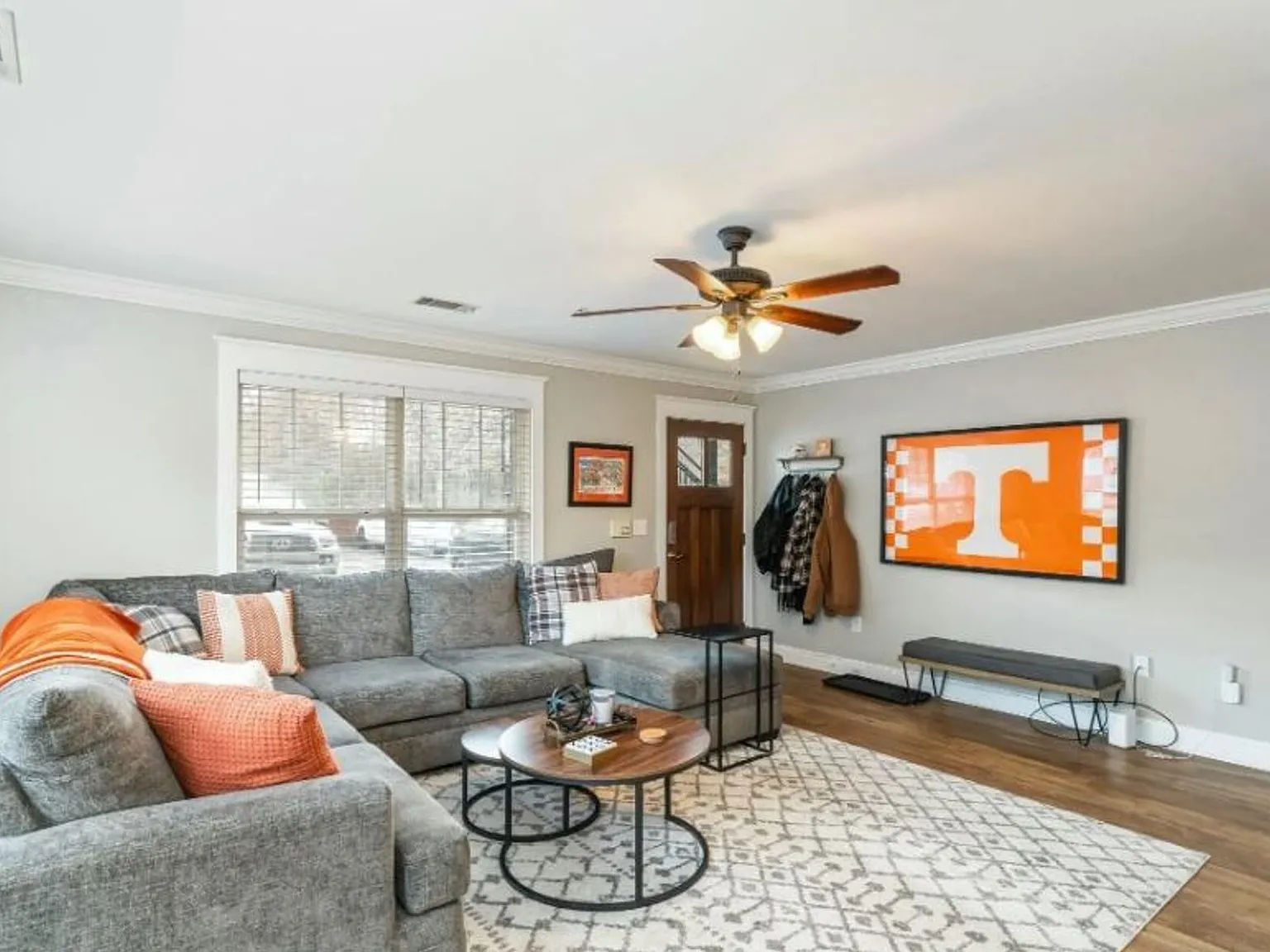 Two Bedrooms Available in this Three Bedroom Flat, Female Applicants! — Photo 4