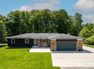 5177 Merwin Rd, Lapeer, MI 48446
