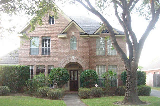1st image of 3219 Vista Lake Dr