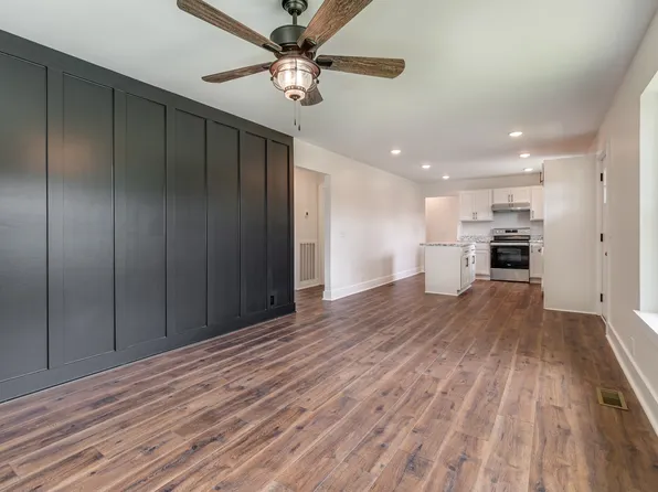 2239 Dobbins Pike, Portland, TN 37148