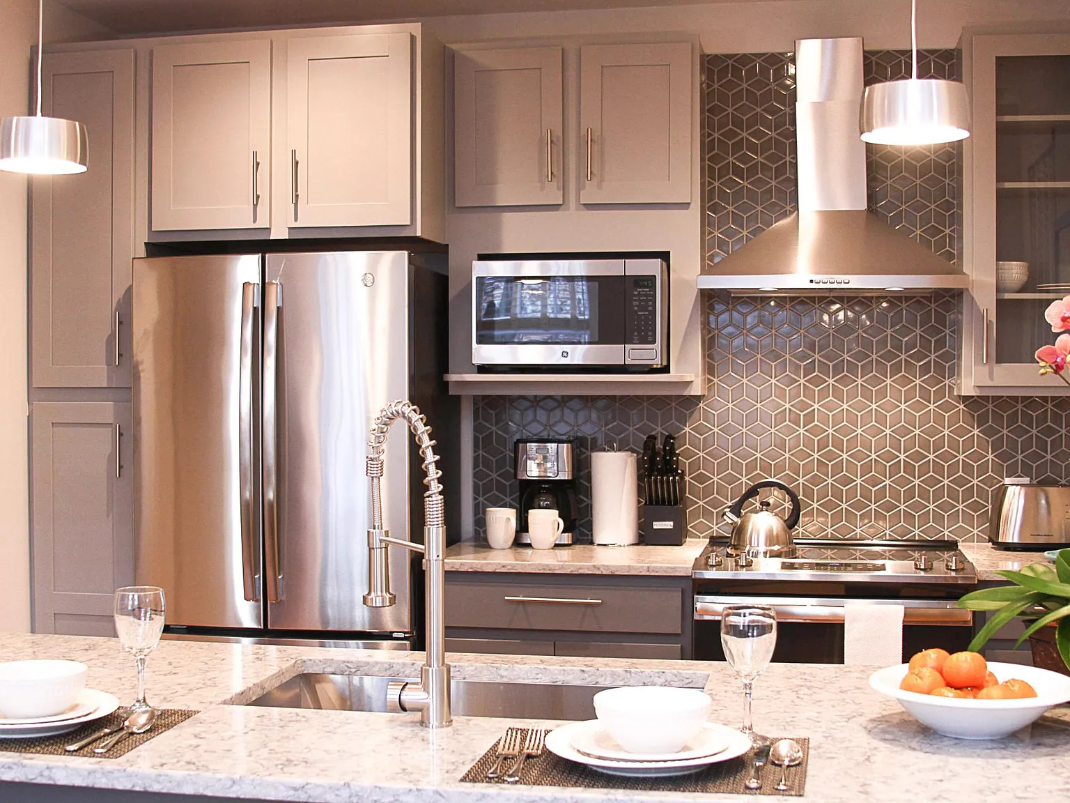 1 bed, 700 sqft, $1,650 — Photo 4