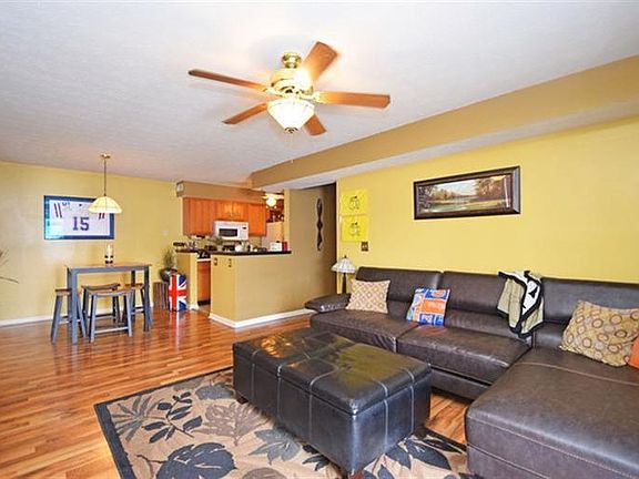 4th image of 150 Herrington Ct APT 1