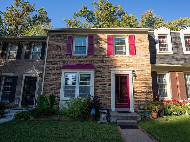 7446 Adams Park Ct — Photo 2