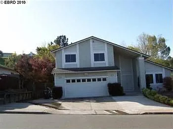 196 Violet Rd photo 1