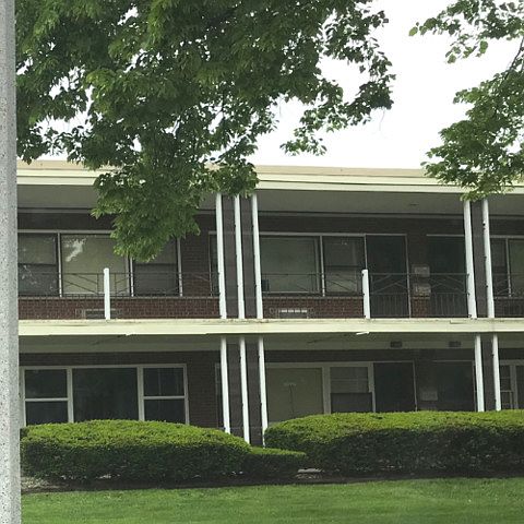1st image of 1005 N Harlem Ave APT B