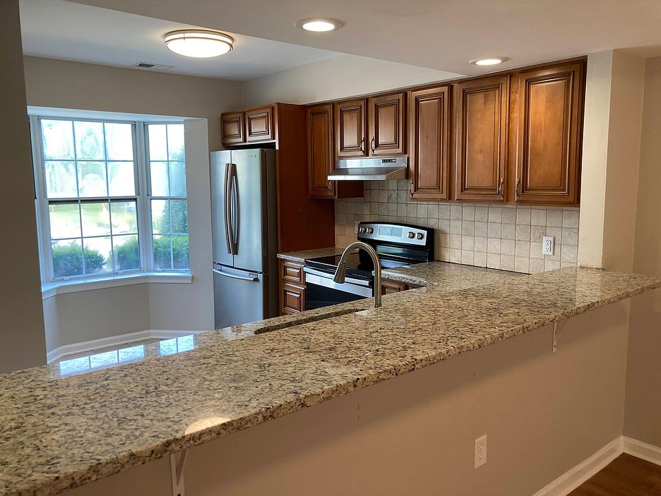 105 Empire Ct, Bethlehem, PA 18020 Zillow