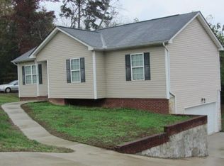 320 Windsong Dr, La Fayette, GA 30728