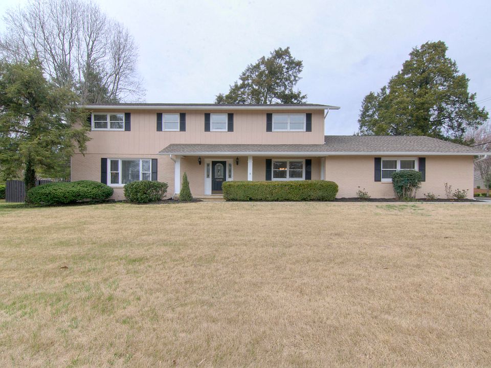 1st image of 12001 N Fox Den Dr