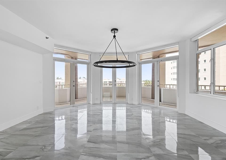 2nd image of 300 SE 5th Ave APT 5180