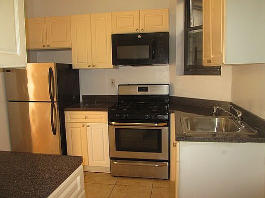 2nd image of 414 E 83rd St #5S