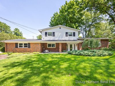 500 Greenbrier Dr SE, Grand Rapids, MI, 49546