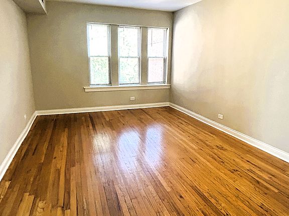 2nd image of 7150 S Cornell Ave #3W