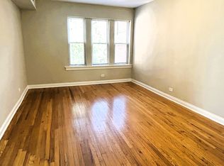 7150 S Cornell Ave #3W, Chicago, IL 60649