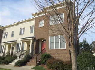 176 Finsbury St, Durham, NC 27703