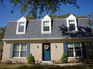 2218 Old Fort Hills Dr, Fort Washington, MD 20744