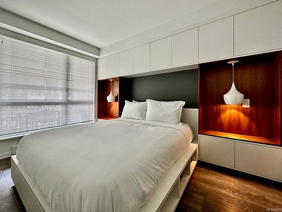 4th image of 528 Pandora Ave #408
