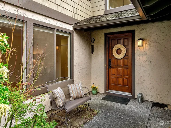 11806 Stendall Place N, Seattle, WA 98133