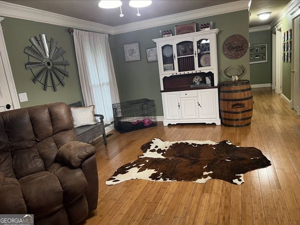 124 Flint Dr, Moultrie, GA 31788