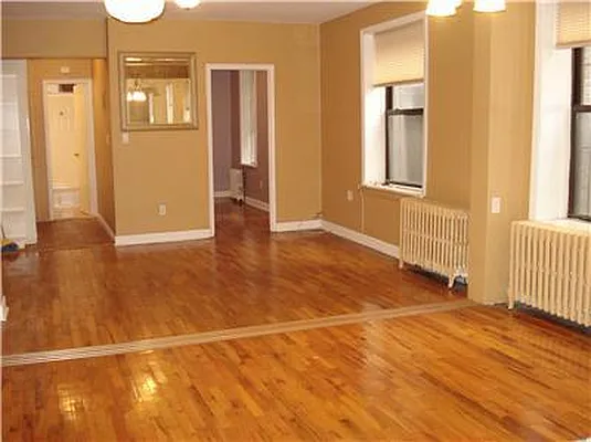 Rented by R New York | media 17