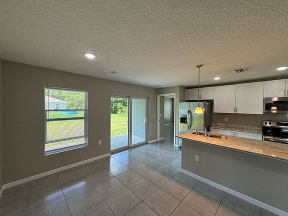5th image of 1080 Eldron Blvd SE
