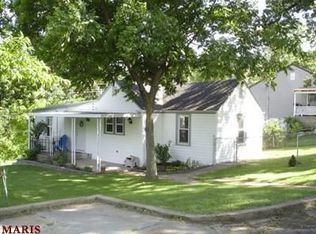 2330 Glenn Dr, Arnold, MO 63010